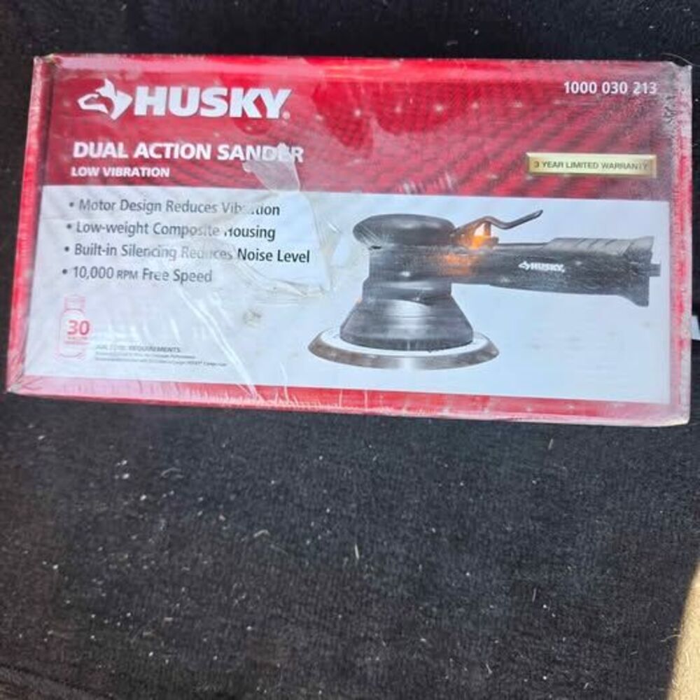 Husky Dual Action Sander - Picture 1 of 2
